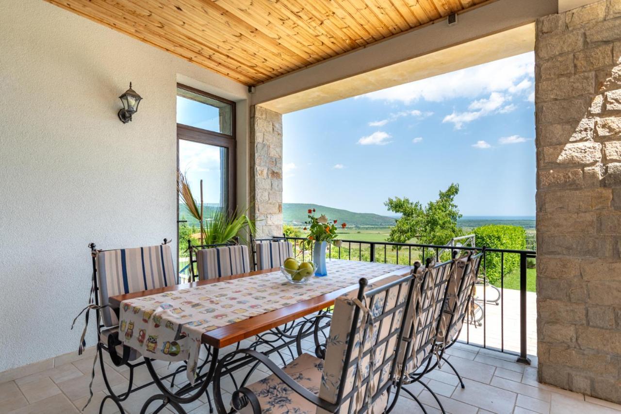 Villa Poemia Rogachevo Exteriör bild
